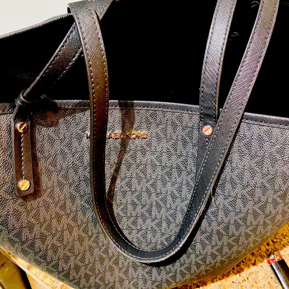 Black MK tote 🖤